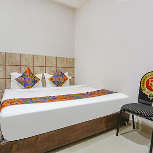 Fabhotel Season Park 2
